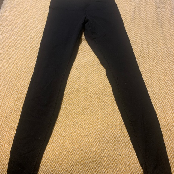 Lululemon Wonder Under Sz 6 mid rise black pant - Picture 2 of 6